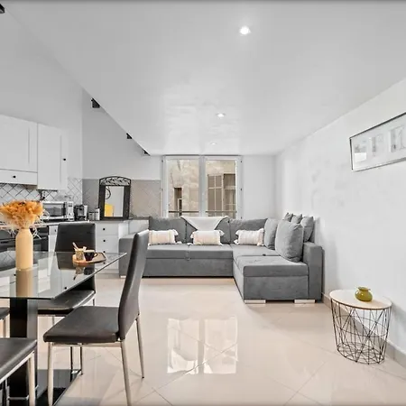 3 Bd Carnot Cannes